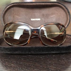 Women’s sunglasses